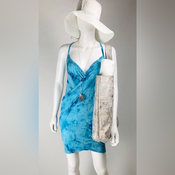 Beach cover up https://www.elamardesigns.com/ - Picture 2 of 11